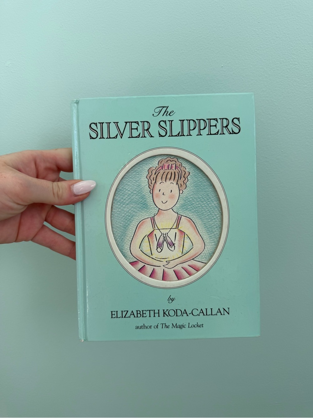 The Silver Slippers Mint Hardcover Book